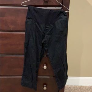 Maternity Capri Pants Size M